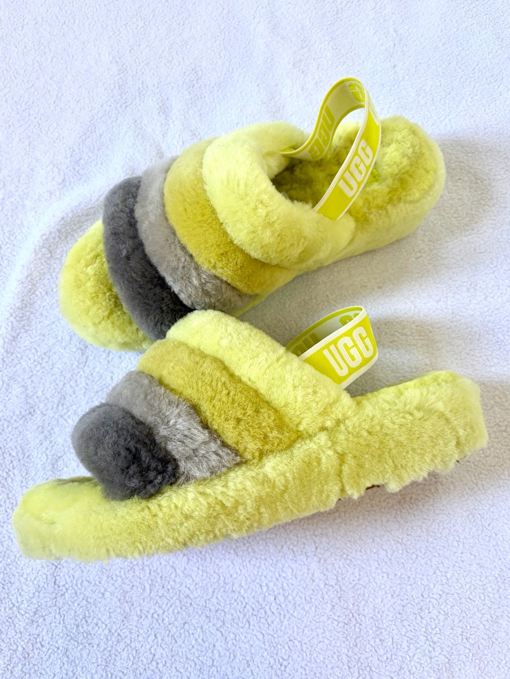 Ugg Fuzz Yeah Sulfur Slipper Slides